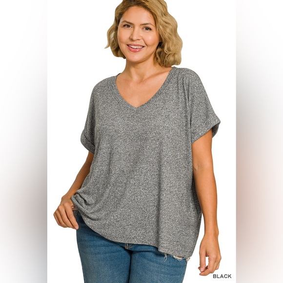 Zenana Outfitters Tops - 🆕 Zenana SOFT MELANGE HACCI V-NECK TEE